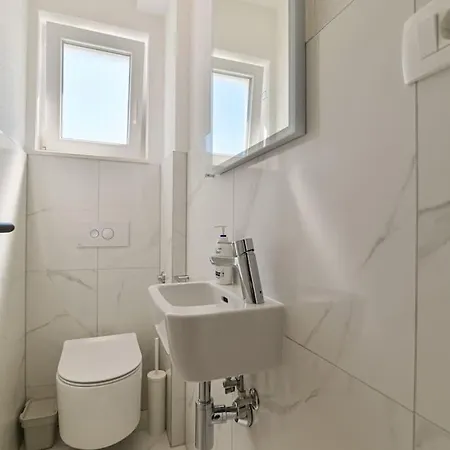 Appartement Noir Design Trogir